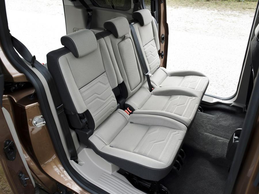  Ford Grand Tourneo Connect 2013 года  (фото 3 из 10)